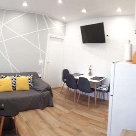 Lili Apartment In Zadar Pet Friendly, Free Parking Екстериор снимка