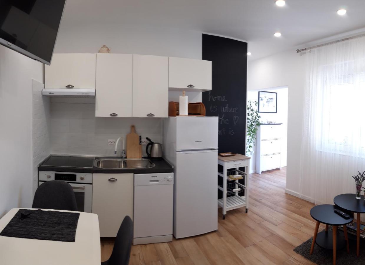 Lili Apartment In Zadar Pet Friendly, Free Parking Екстериор снимка